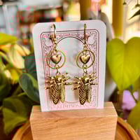 Beetle Heart Earrings Gold