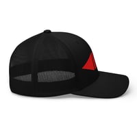 Image 3 of casquette IF rouge et noir