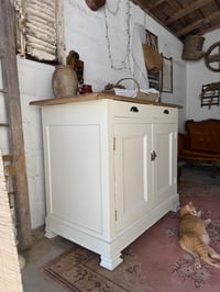 Image 10 of Le buffet aux allures de parisien
