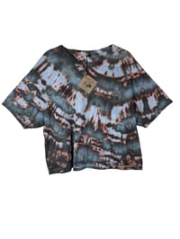 Image 6 of 2XL Crop Tee in Ember Ice Dye 