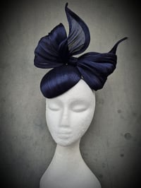 Image 2 of 'Mini Bowie' in French navy