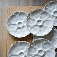 Image 1 of Lot de 10 assiettes à huîtres en porcelaine