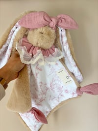 Image 3 of DOUDOU ENVELOPPANT TOILE DE JOUY ROSE