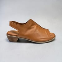 Image 1 of ROAMERS MABEL COCONUT