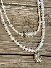 Image 3 of Pearl Aura Necklace