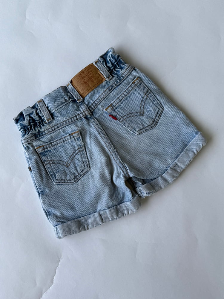 Image of Vintage 566 Levi's Shorts Size 4 Regular