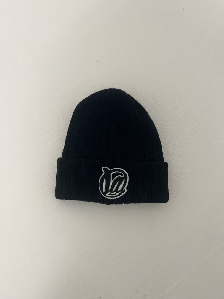 Image of @La Beanie 