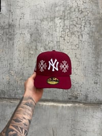 Image 4 of MAROON WHITE LOGO NEW YORK YANKEES CUSTOM FITTED CAP