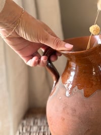 Image 3 of Grand pichet en terre cuite