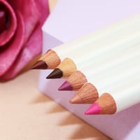 Image 5 of MATTE LIP LINER