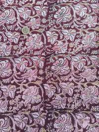 Image 3 of kalamkari petits fleurs bordeaux