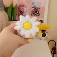 Image 4 of PRE-ORDER: Daisy Mini Korpokkur Plush