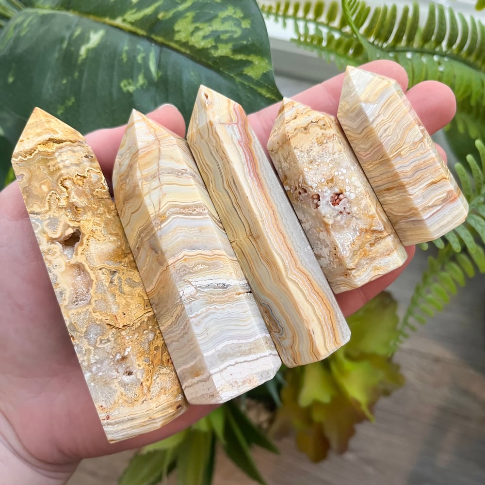 Crazy Lace Agate Tower