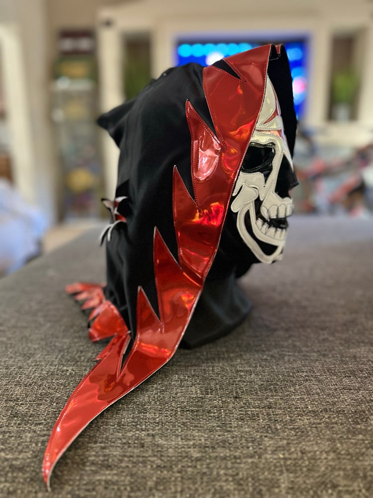 Image of La Parka Chuy Luchador - PRO Mask