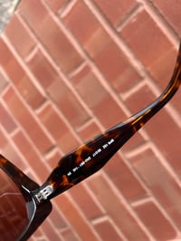 Image 5 of Pradà Shades