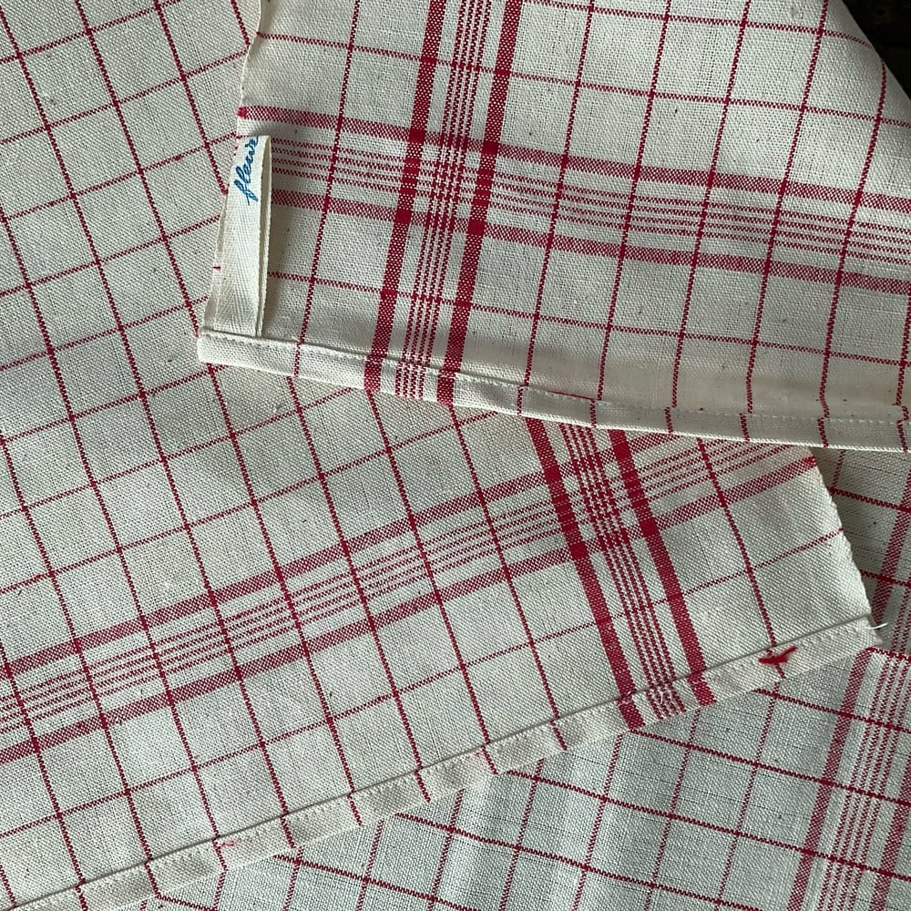 Image of Red Check French Cloth no.3