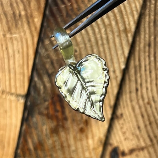 Image of Mini Metallic Leaf Pendant 2