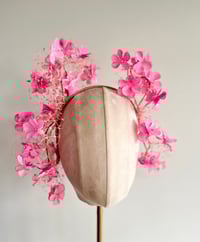 Image 1 of Pink floating flowers on veiling