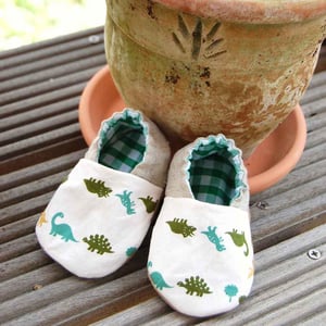 Image of Reversible cloth baby shoes- dinosaurs/green gingham