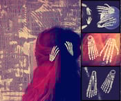 Image of skeleton hand/feet hair clip