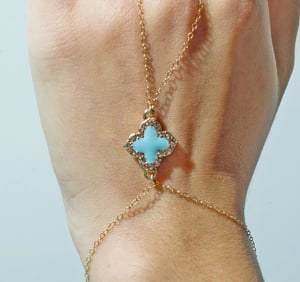 Image of Turquoise Crystal Clover Hand Chain