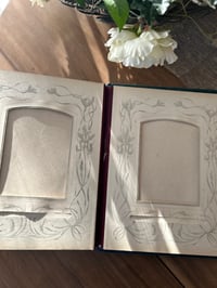 Image 7 of Ancien album photo en velours bleu, Art Nouveau, 1900