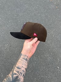 Image 4 of RED BRIM CORDUROY CHOCOLATE ESTADOS UNIDOS MEXICANOS CUSTOM FITTED CAP