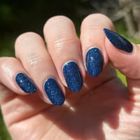 Image 2 of Glisten & Glow Aquarius