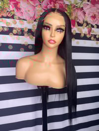 Sasha Unit - Straight w/ 5x5 HD Lace Closure