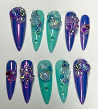 Image 3 of Sea Dreams Press-On Nails Size Small