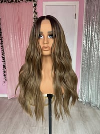 Image 6 of Sand brown wig luxury 