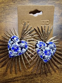 Image 1 of Aretes Artesanal Cora Azul Flores