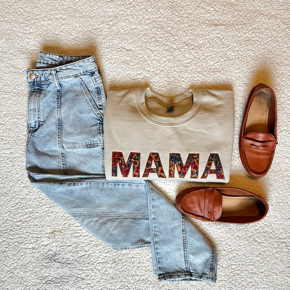 Image of Neutral floral MAMA crewneck 