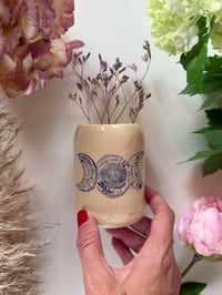 Image 1 of Petit vase en céramique 3 💐