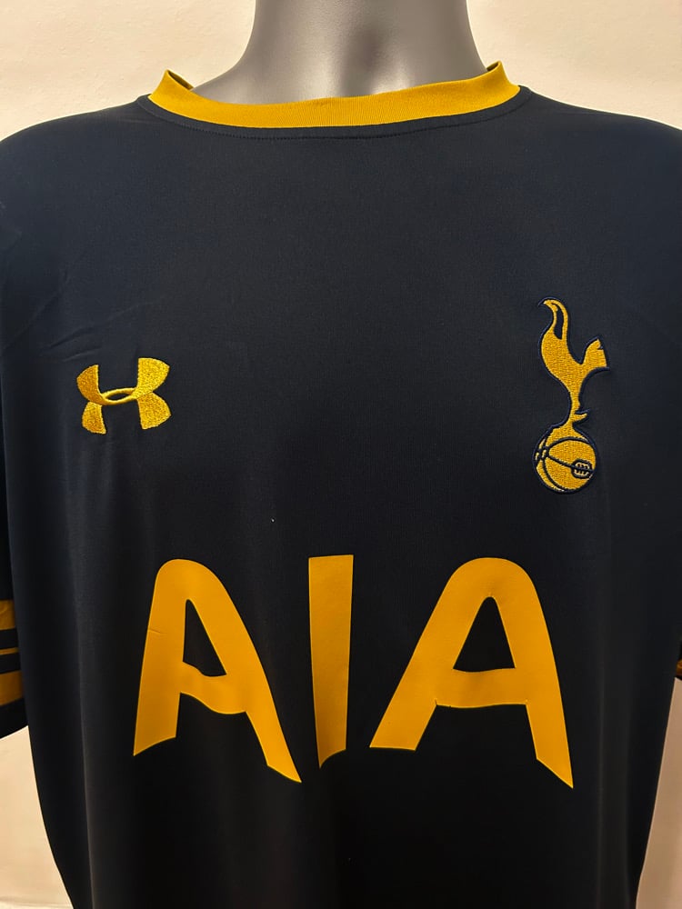 Image of Tottenham Hotspur “SON 7” 2016/17 Away Shirt + PL patches (XL)