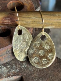 Image 6 of ⚜️🌼Brass Blooms Earrings 🌻🧡