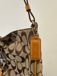 Image 4 of Vintage Coach Hampton Signature Clip Hobo Shoulder Bag