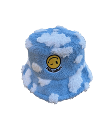 Cloud fuzzy bucket hat 