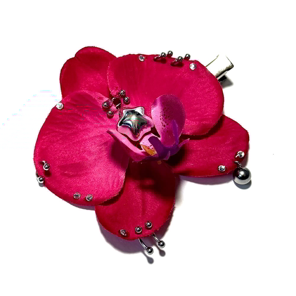 Image of Pierced Orchid Single Clip