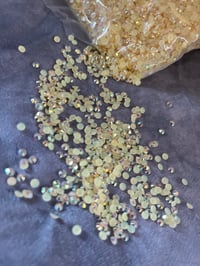 Image 1 of Vanilla - 4mm Jelly Resin Rhinestone