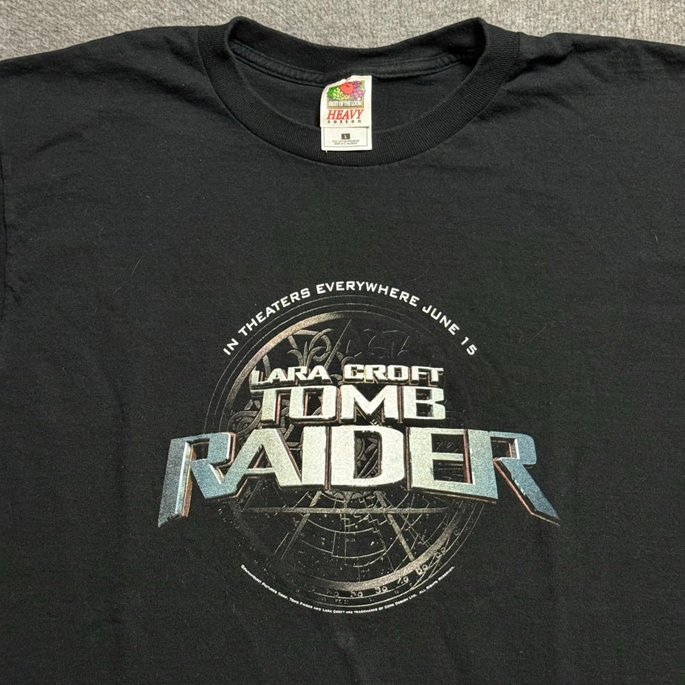 Image of 2000s Tomb Raider Movie Promo Graphic Tee (L)
