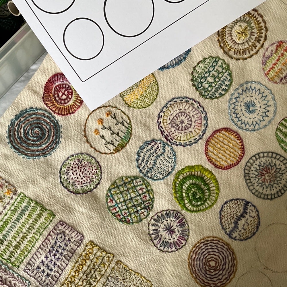 12 monthly templates for intuitive daily stitching 2023