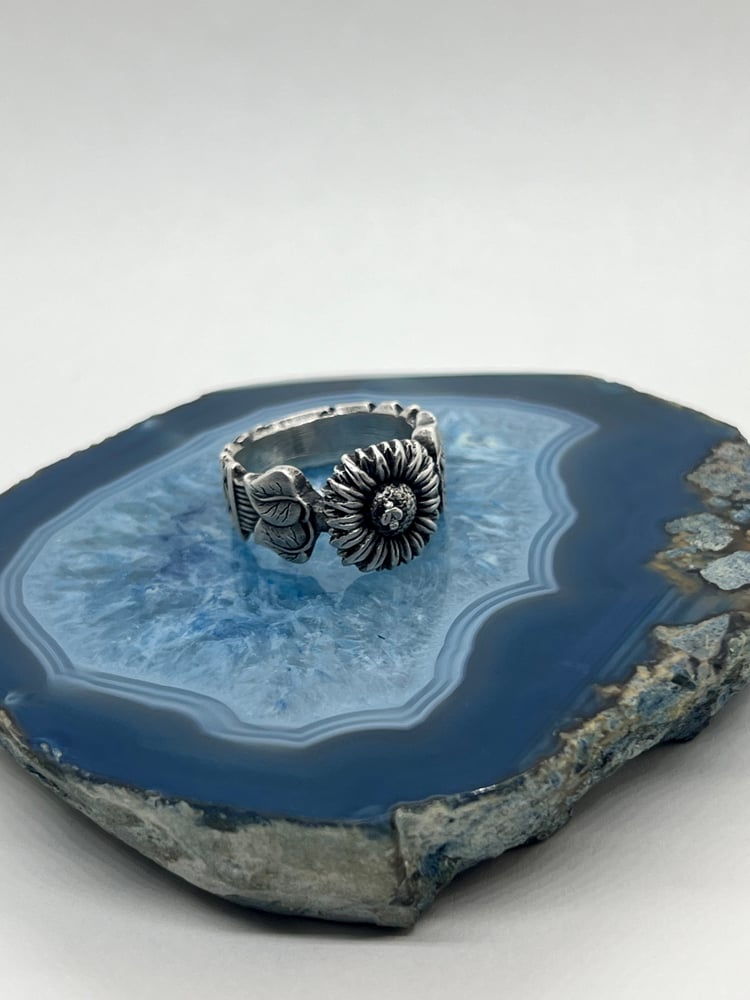 Image of Silver Sunflower basket bee ring 