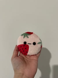 Lil strawberry Bloob