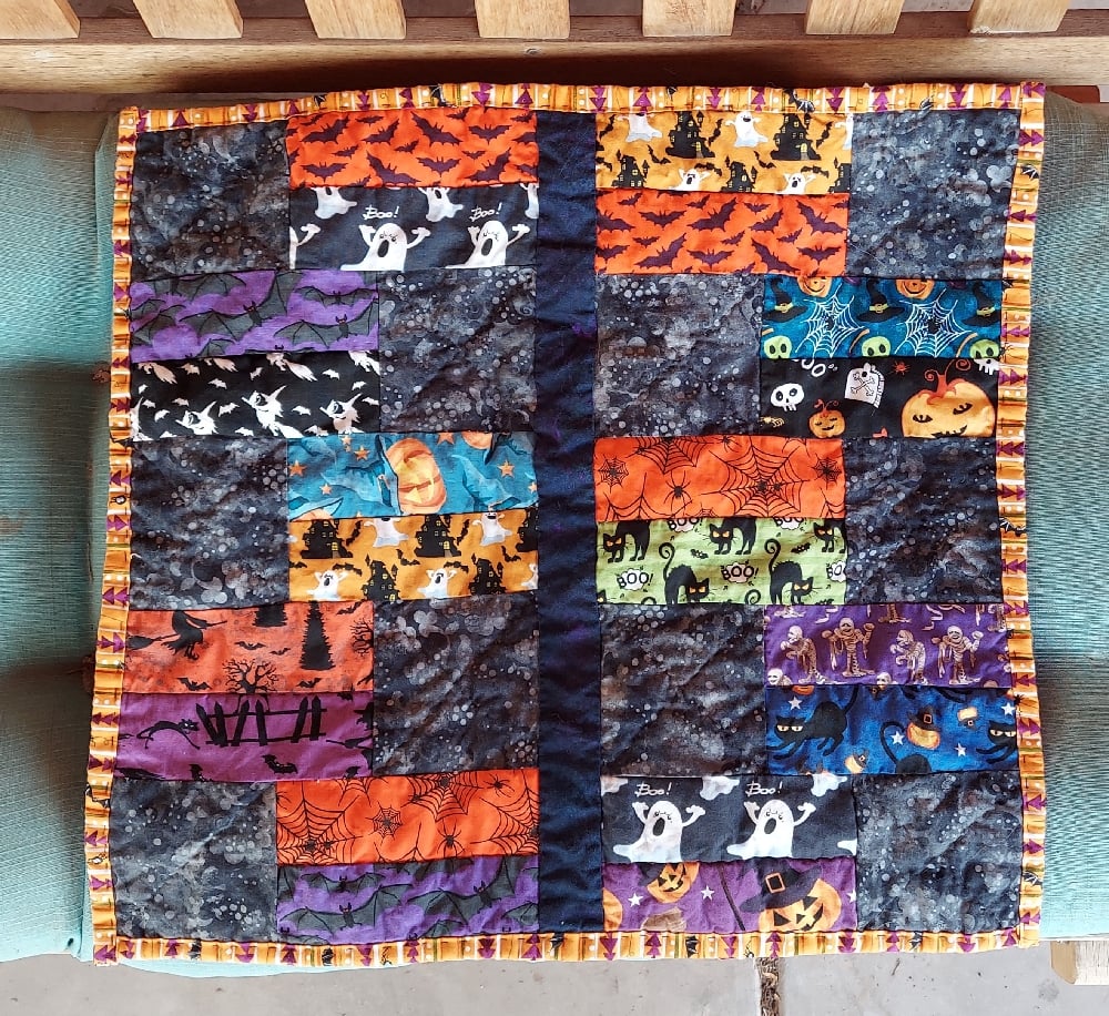 Image of Halloween Patchwork Cat Quilt