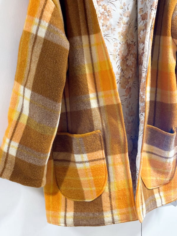 Image of Wattle Adult Coat size Large