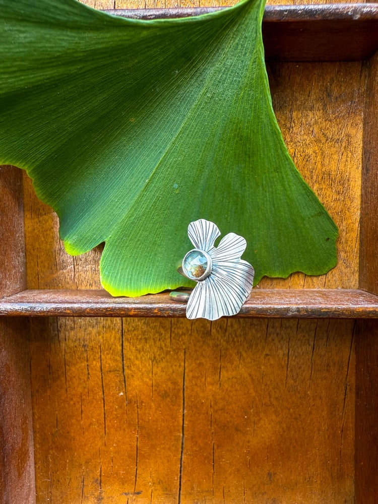 Image of Classic Ginkgo Leaf Wrap Around Ring (No. 1)