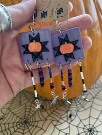 Image 4 of pumpkin quilt square halloween beaded earrings 