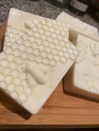 Image 4 of Meyer lemon and honey soap