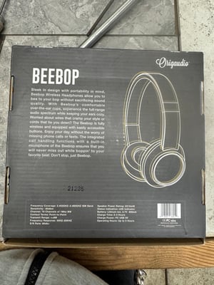 Image of Mayans wireless headphones 